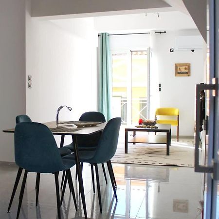 Patras Cozy Nest In The Vibrant City Center Eksteriør bilde