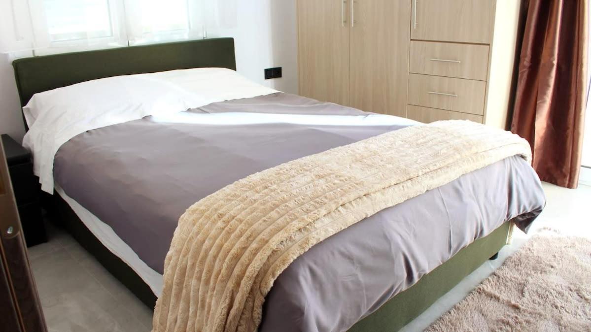 Patras Cozy Nest In The Vibrant City Center Eksteriør bilde